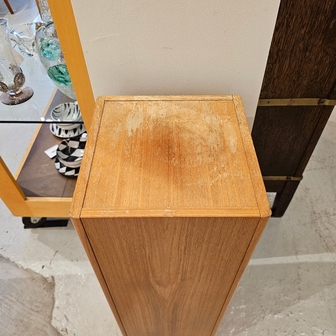 Teak Pedestal