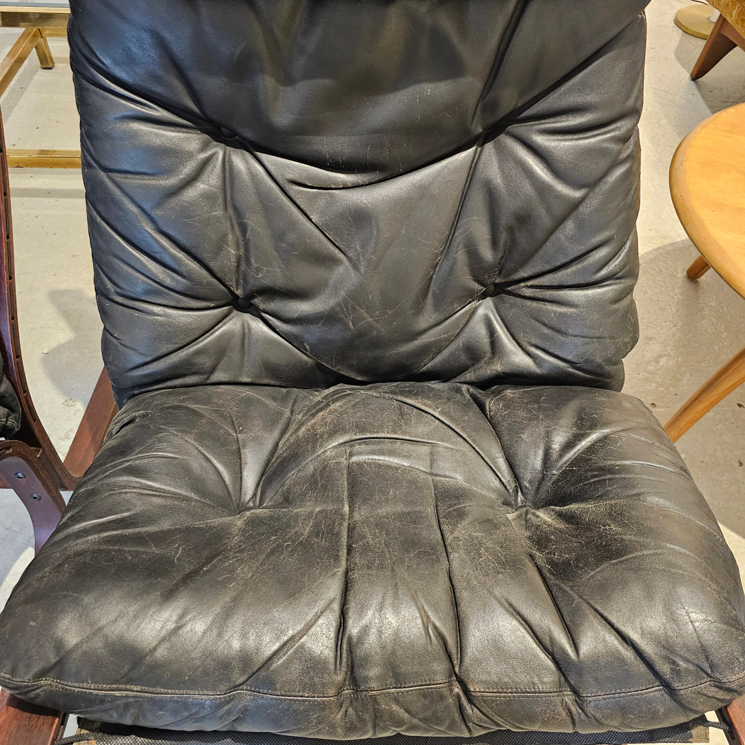 Vintage Black Leather High-back Siesta Chair