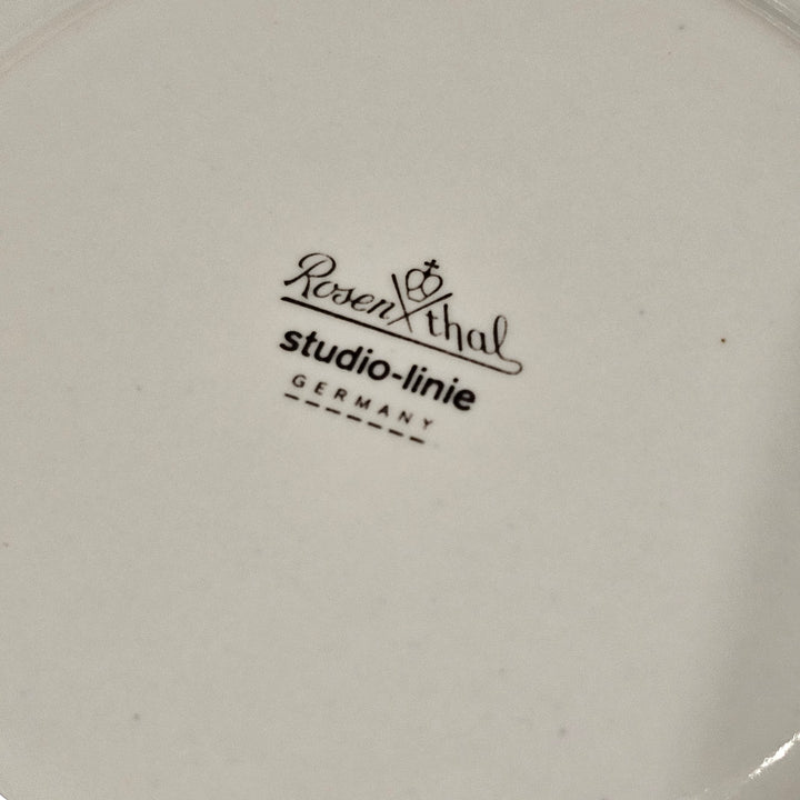 (8) Scenario Metropol Mugs & Saucers by Barbara Brenner