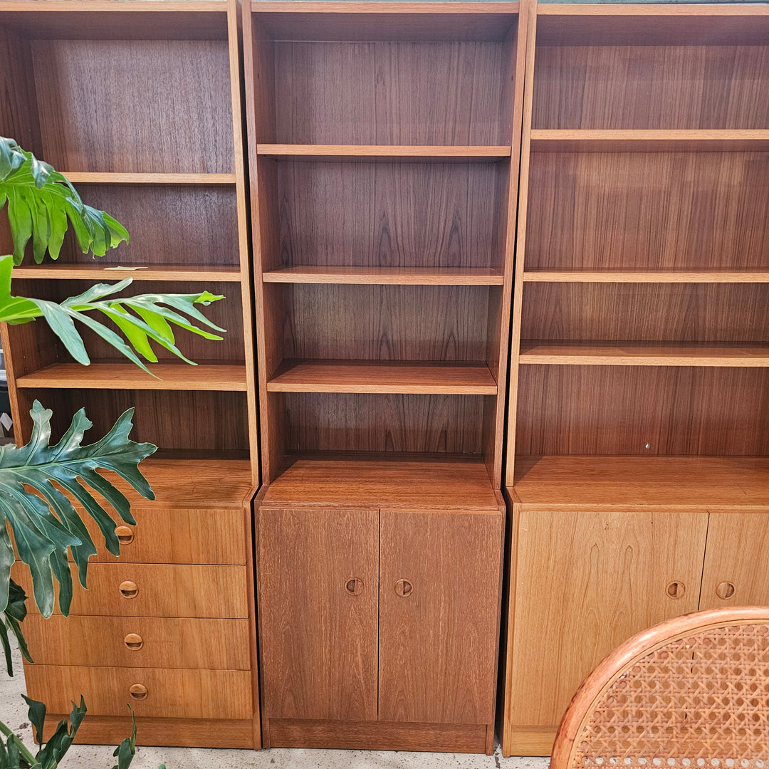 Petite Teak Shelving Unit