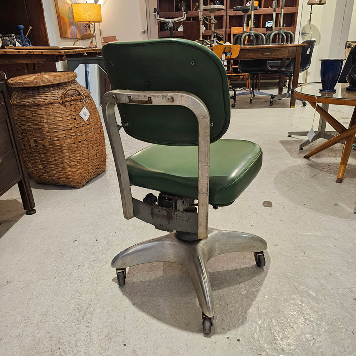 Goodform Alum/Green Vinyl Chair