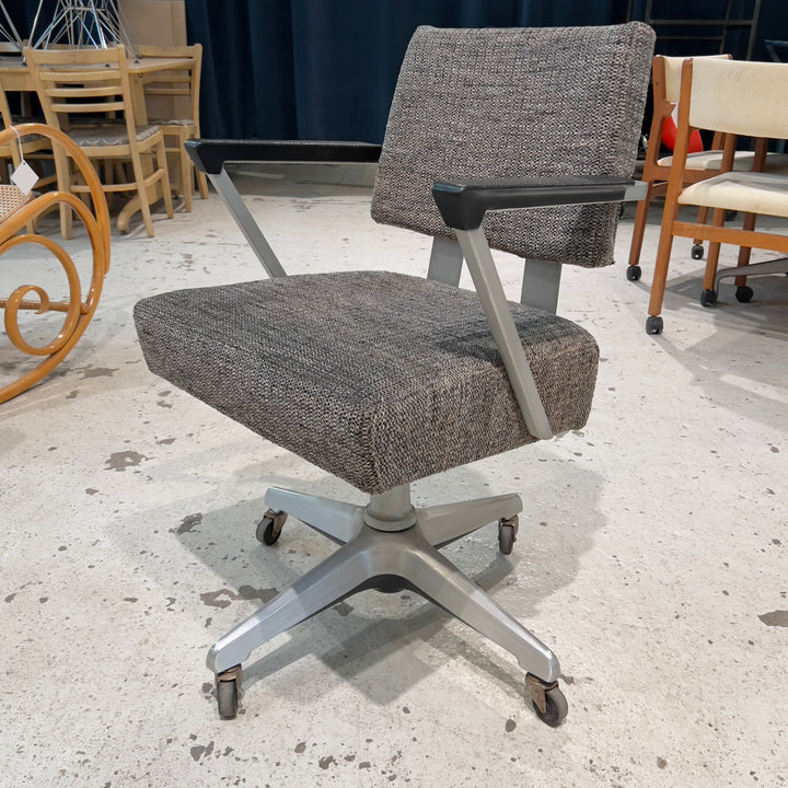 Goodform Model 3137 Aluminum Swivel Desk Chair