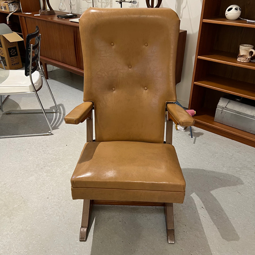 Lazy D Rocking Chair in Tan Vinyl