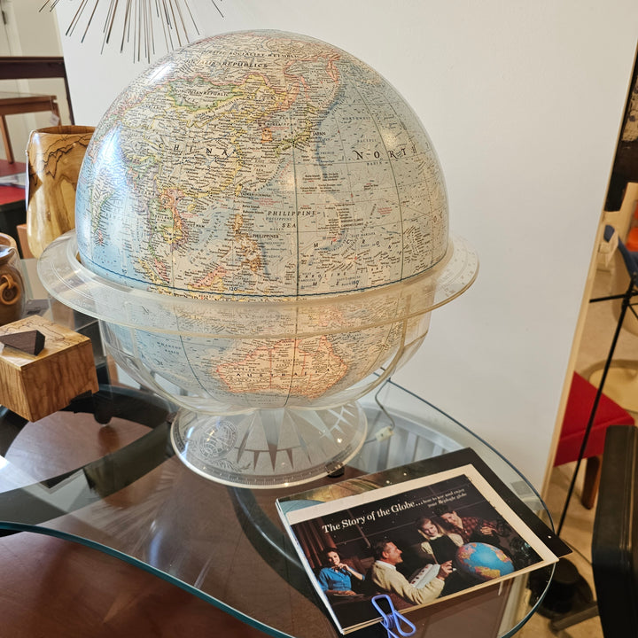 1960's Light Up Globe Lamp