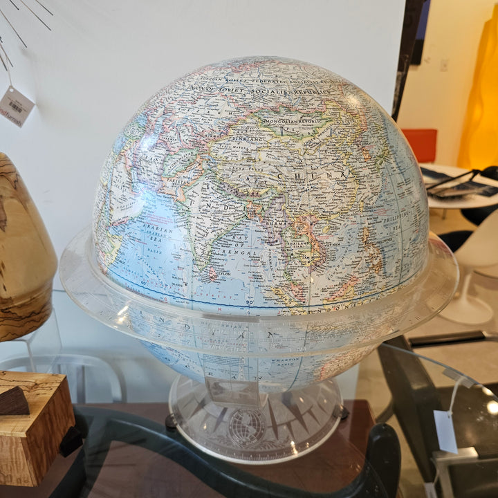 1960's Light Up Globe Lamp